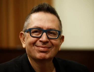 Δείτε φωτογραφίες από το «τελευταίο αντίο» στον Θέμο Αναστασιάδη (φωτο)